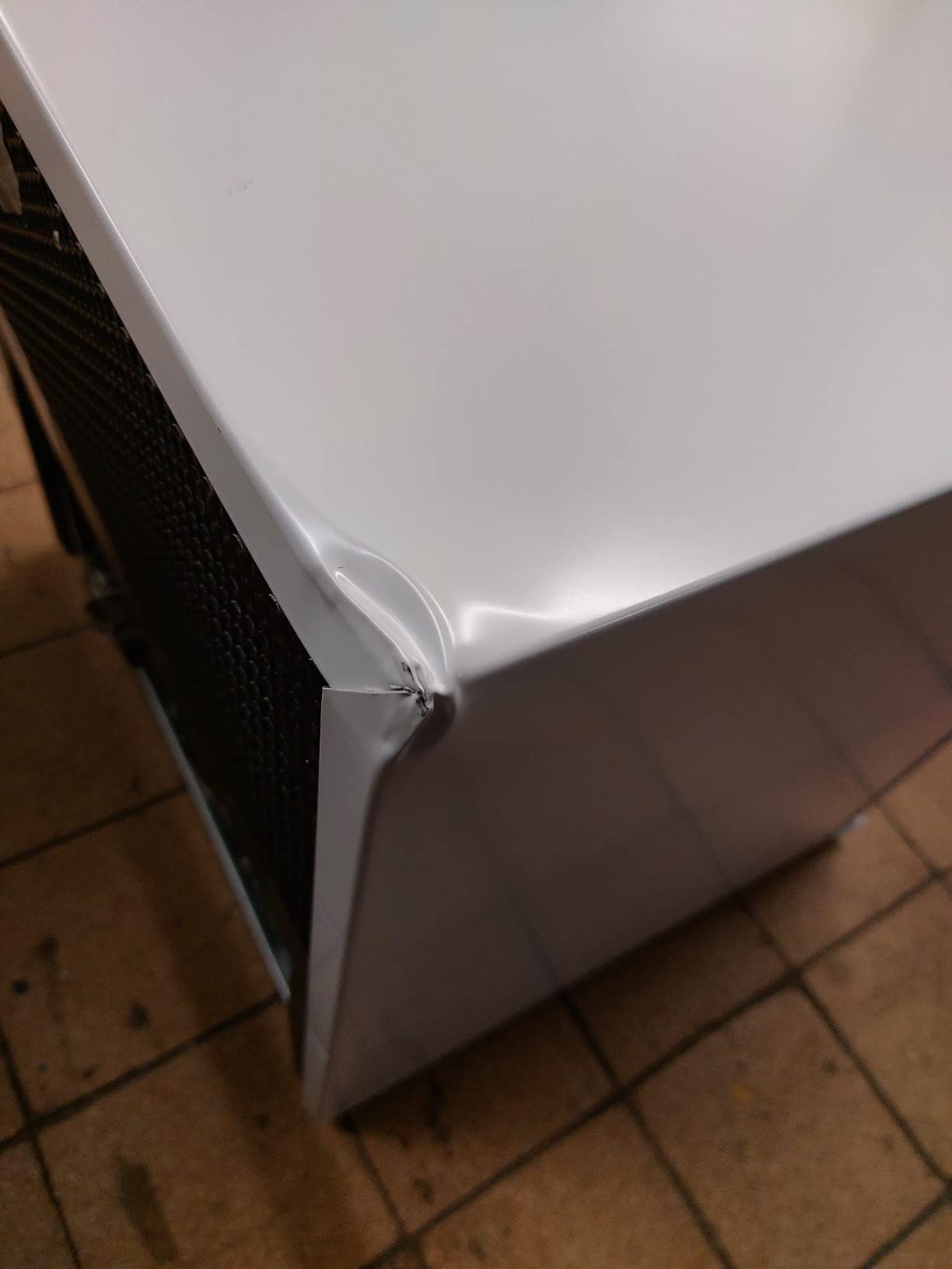 Kühlt, aber Eisfach vereist schnell