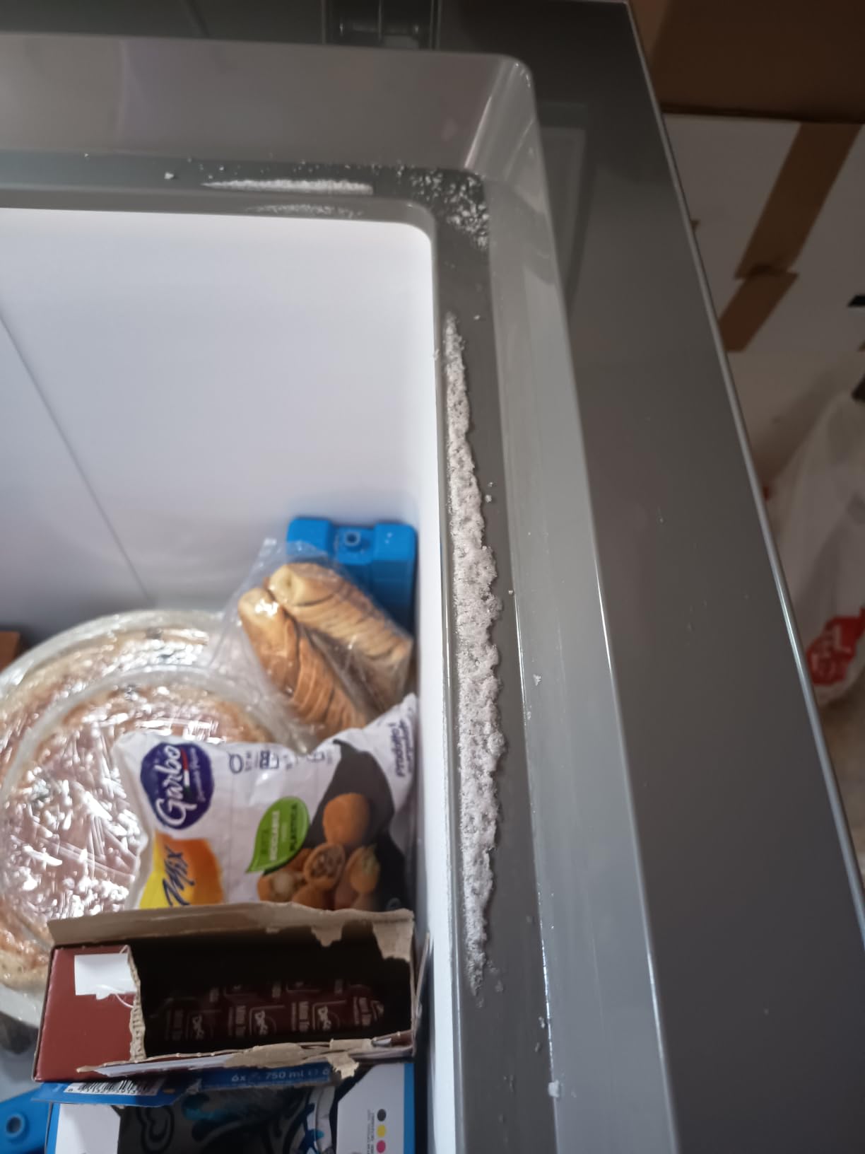 Leider Delle und lauter Lüfter